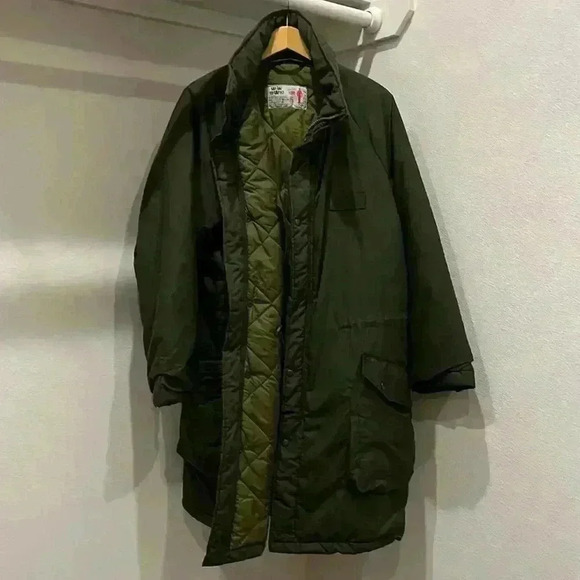 Men’s Swedish Military Green Long Coat from thee 1990’s - Picture 1 of 5